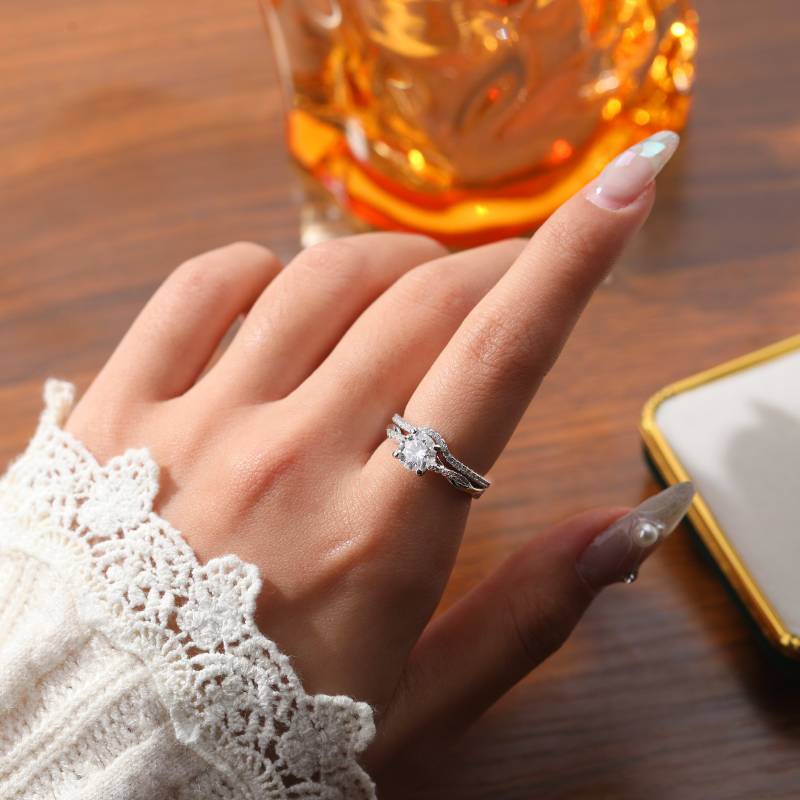 925 Sterling Silver Moissanite Ring