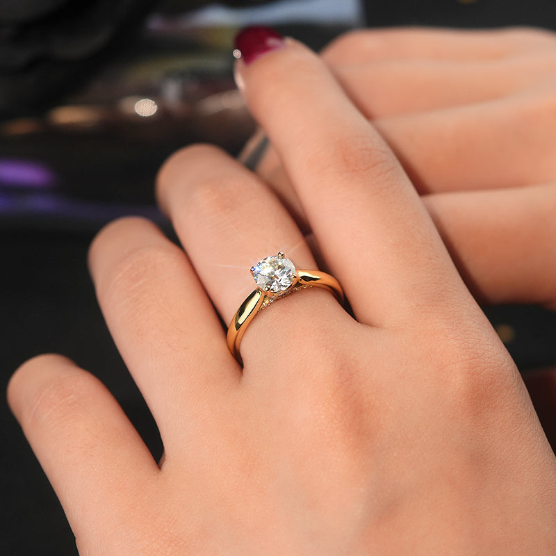 925 Sterling Silver Moissanite Ring