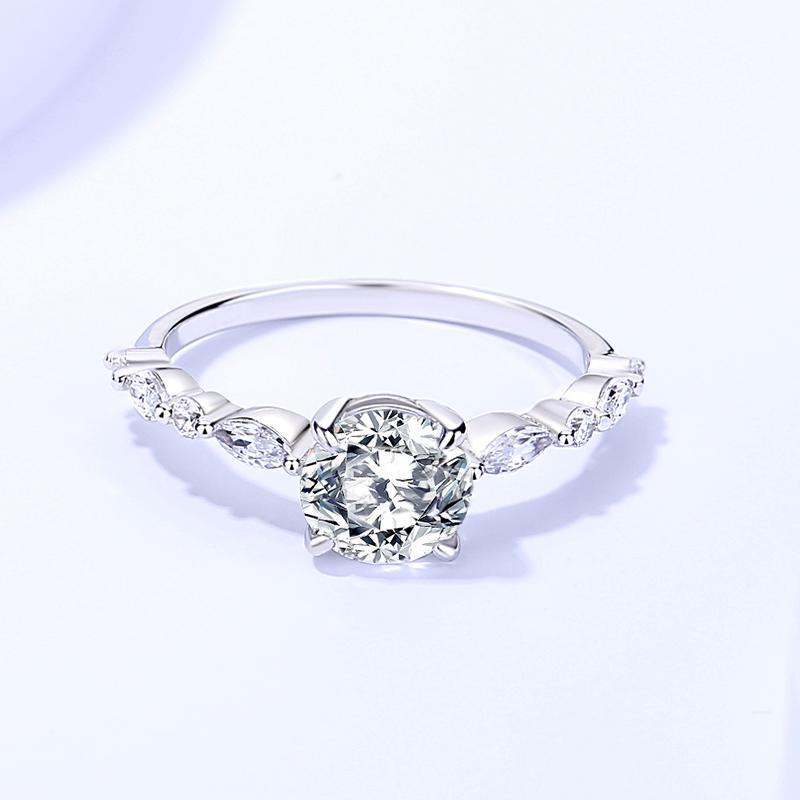 925 Sterling Silver Moissanite Ring