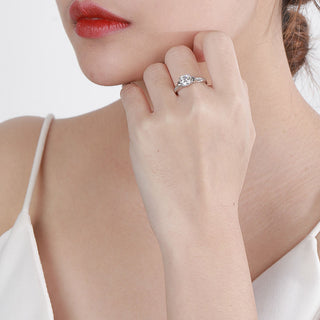 925 Sterling Silver Moissanite Ring