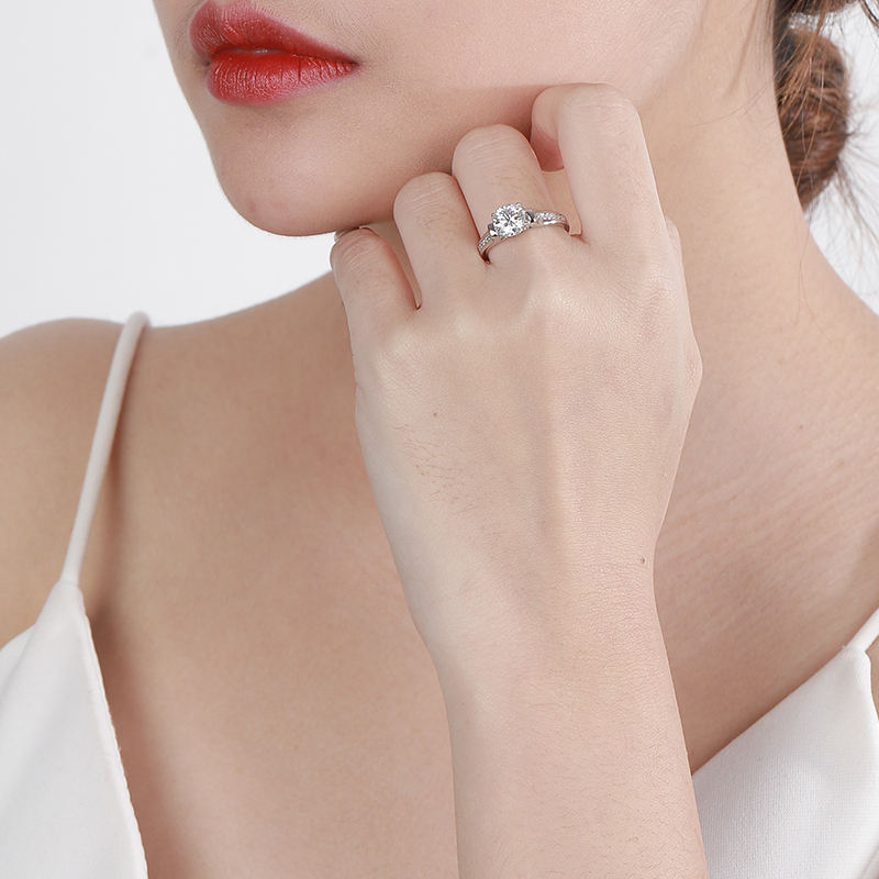 925 Sterling Silver Moissanite Ring