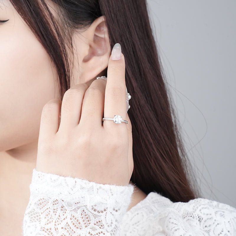 925 Sterling Silver Moissanite Ring