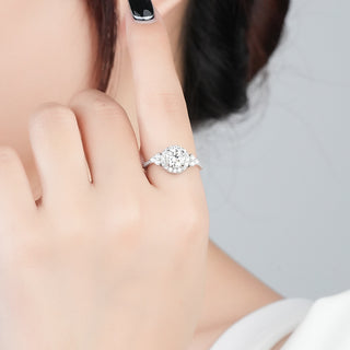 925 Sterling Silver Moissanite Ring