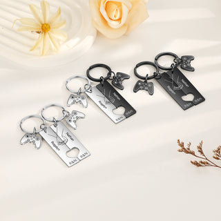 Custom Name Stainless Steel Hand Holding Pattern Couple Keychain