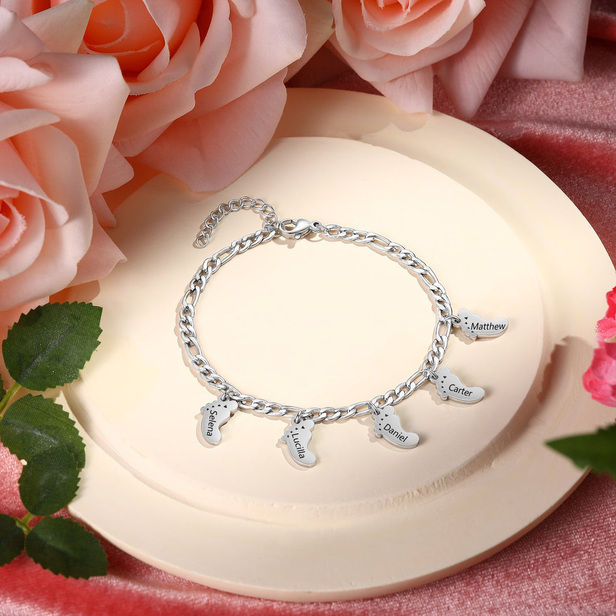 Engraved Name Feet pendant Bracelet