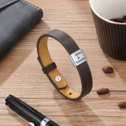 Flat stainless steel leather hand strap